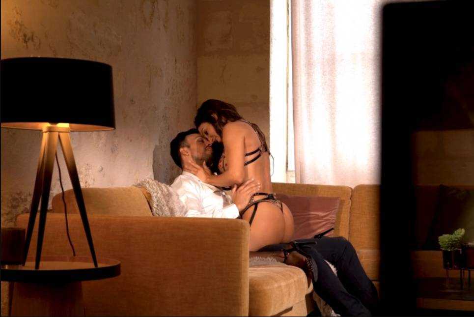 PaliVideo - DorcelClub Bella Tina And John  Romantic Duo