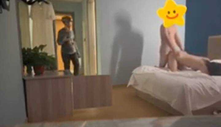 PaliTube - เมื่อสิ่งของที่ส่งมาถึง ให้วางลงบนโต๊ะและปิดประตู