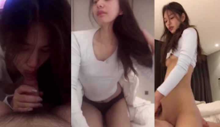 PaliTube - เงี่ยนมาก! เขากำลังกินควยอยู่ด้านบนโดยไม่ถอดเสื้อผ้าเลย และเขาต้องการแตกใน!