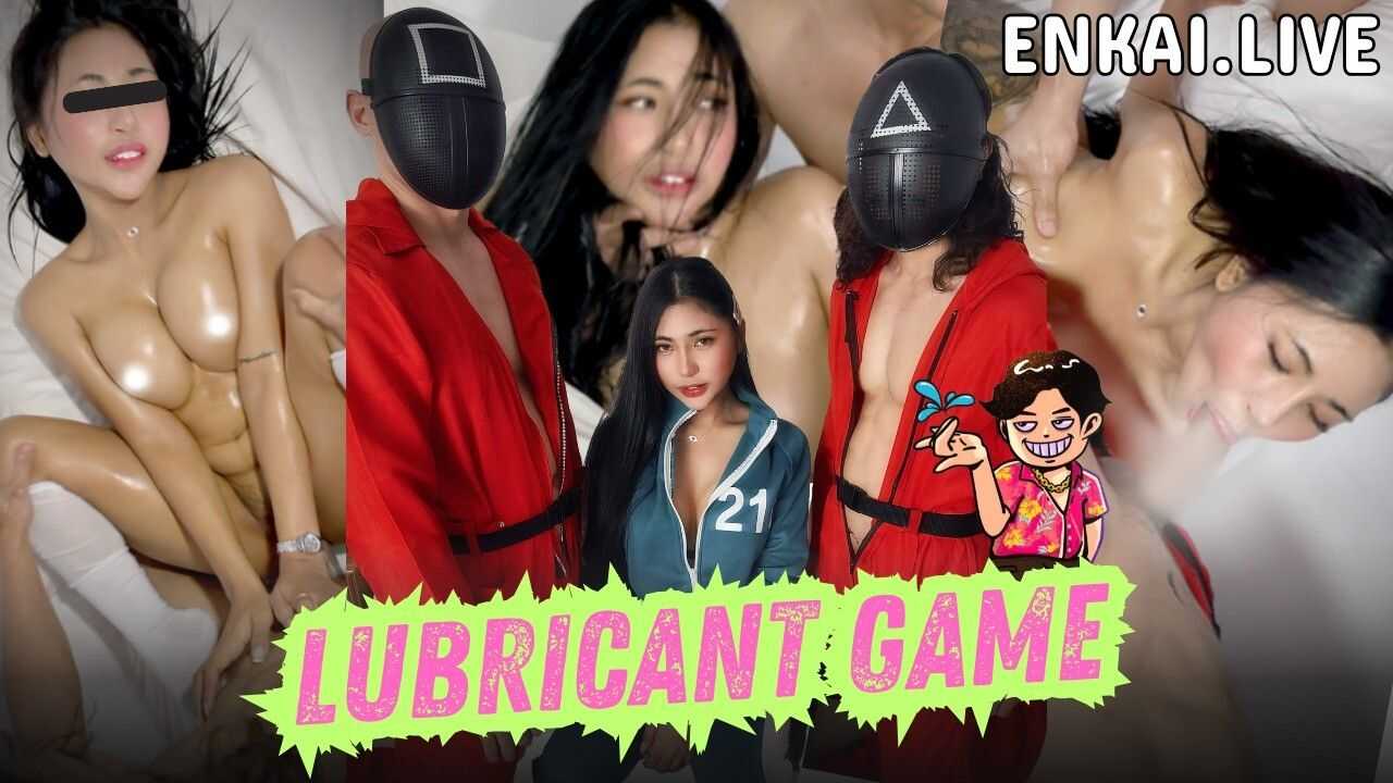 PaliTube - ยกย่องเกมปลาหมึกคลาสสิค ผู้ชาย 2 คนมีเซ็กส์กับผู้หญิง 1 คนด้วยร่างกายที่มันวาวและสเปรย์บนใบหน้า