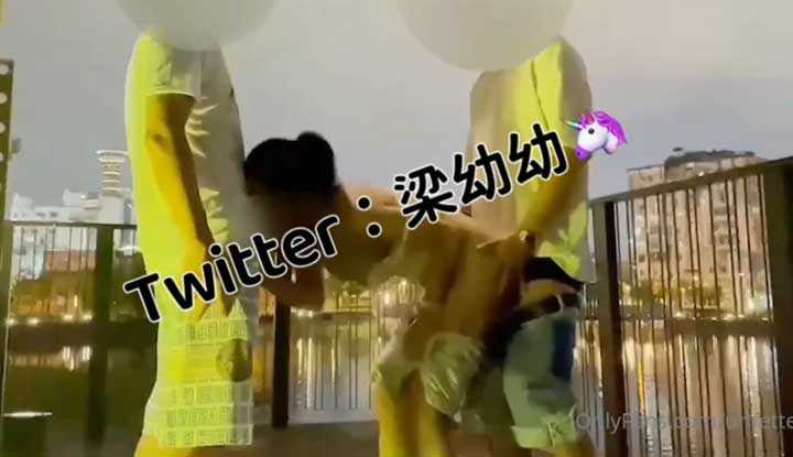 PaliTube - หนุ่มสาวขึ้นไปสวิงกิ้งกันบนดาดฟ้า