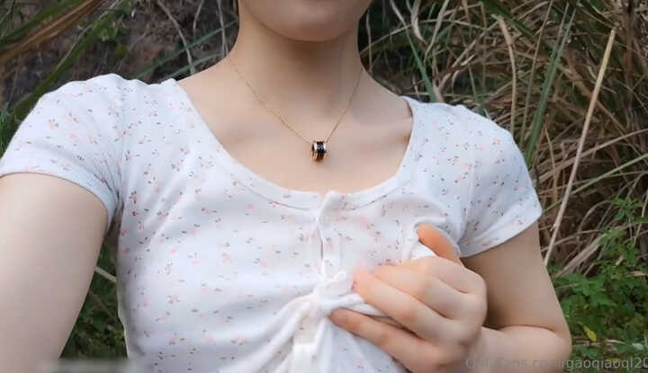 PaliTube - แอบแย่หีน้อยนิดหน่อยขณะเดินป่าและเดิน