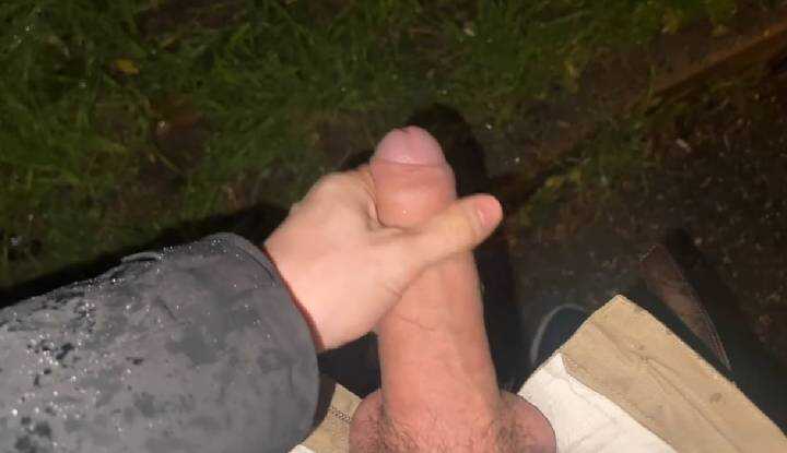 PaliTube - โอ สเตชั่นมาสเตอร์ แม็กซิม อันโดลินี ~ ปล่อยให้ชายแปลกหน้าดูดควยของเขาในตรอกมืดดึก วิดีโอ OnlyFans รั่ว