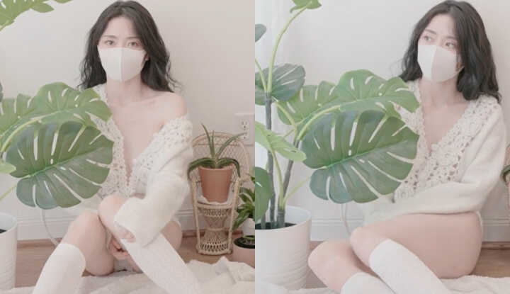 PaliTube - HongKong Doll - สาวบ้านข้างๆ สวมถุงน่องสีขาวถ่ายทำ