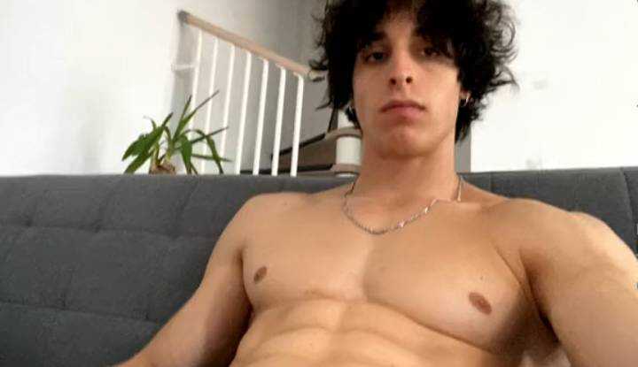 PaliTube - Youssef khelil- ชักว่าวควยบนโซฟา ถ่ายเอง Onlyfans video leaked