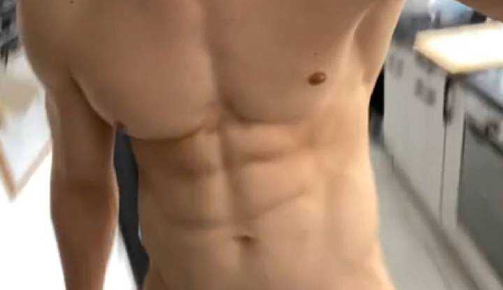 PaliTube - Youssef khelil - พี่ชายกล้ามโตรอเย็ดน้องสาวตัวเล็กบนเตียง Onlyfans video leaked.