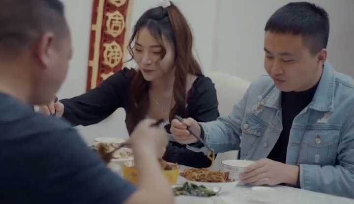 PaliTube - เช่าแฟนเที่ยวปีใหม่ เพิ่มเงินเพื่อค้างคืนด้วยกันอีกสามพัน