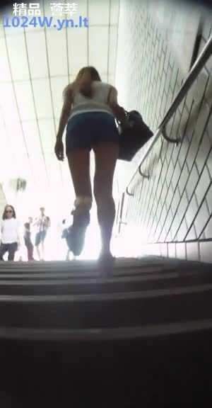 PaliTube - แอบถ่ายใต้กระโปรงสาวสวยในรถไฟฟ้าเกาหลี～06