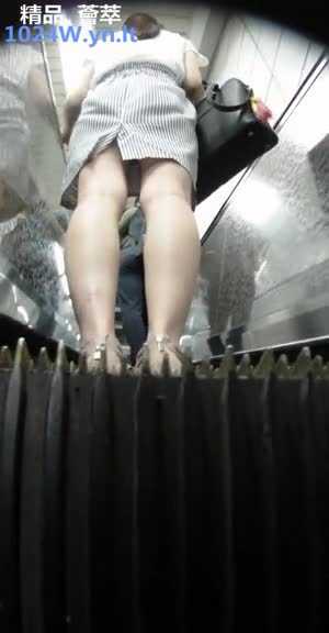 PaliTube - แอบถ่ายใต้กระโปรงสาวสวยในรถไฟฟ้าเกาหลี～08