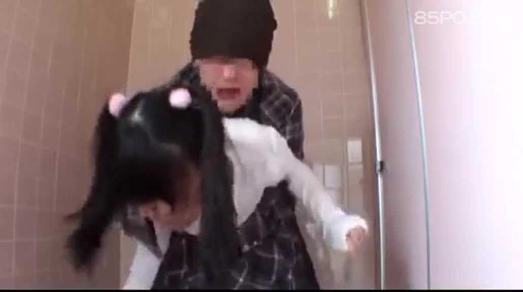 PaliTube - เจอสาวน่ารัก เลยแอบจับมาขืนใจ ในห้องน้ำ