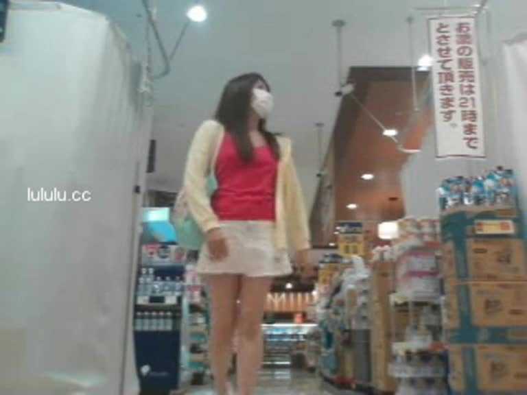 PaliTube - สาวใจกล้าโชว์นมโชว์หี ในร้านหนังสือ กลางวันแสกๆ