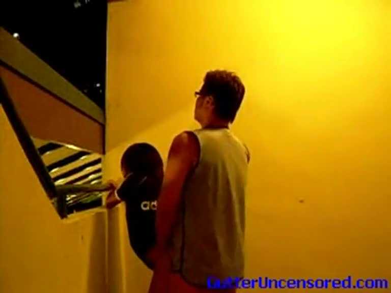PaliTube - คุณลุงพาหลานวัยรุ่นไปสอนเสียว บนดาดฟ้า