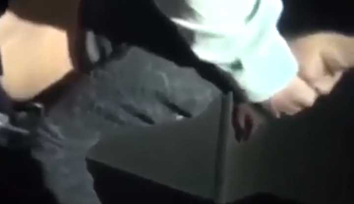 PaliTube - คู่รักพากันไปเที่ยว แต่เงี่ยนทนไม่ไหว เลยเย็ดกันในห้องน้ำห้าง