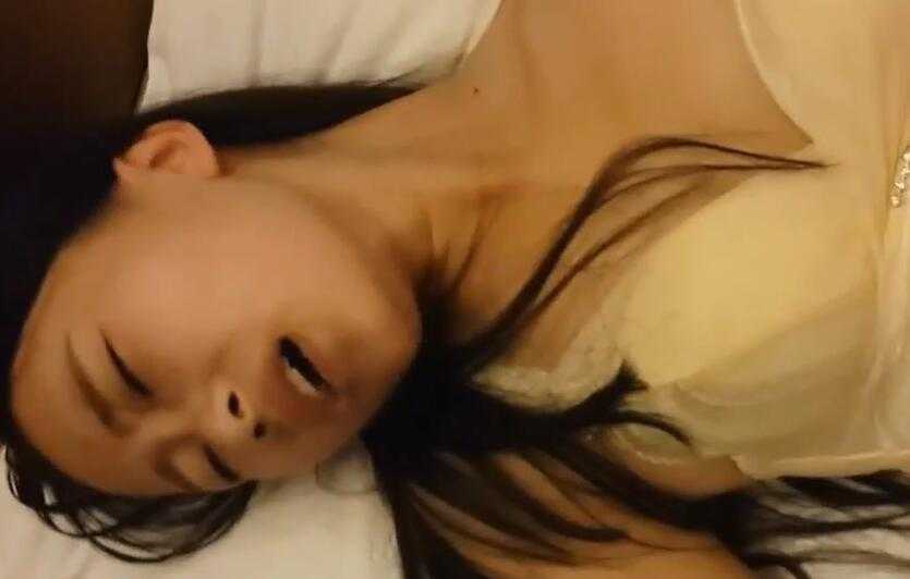 PaliTube - สาววัยใสใส่กางเกงในลายซุปเปอร์แมน แล้วโดนแฟนเย็ดจนฟิน