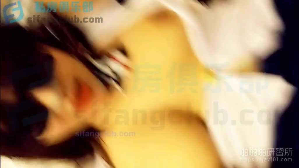 PaliTube - แอร์โฮสเตสสาวนมคัพอี เธอหุ่นดีทั้งล่างและบน