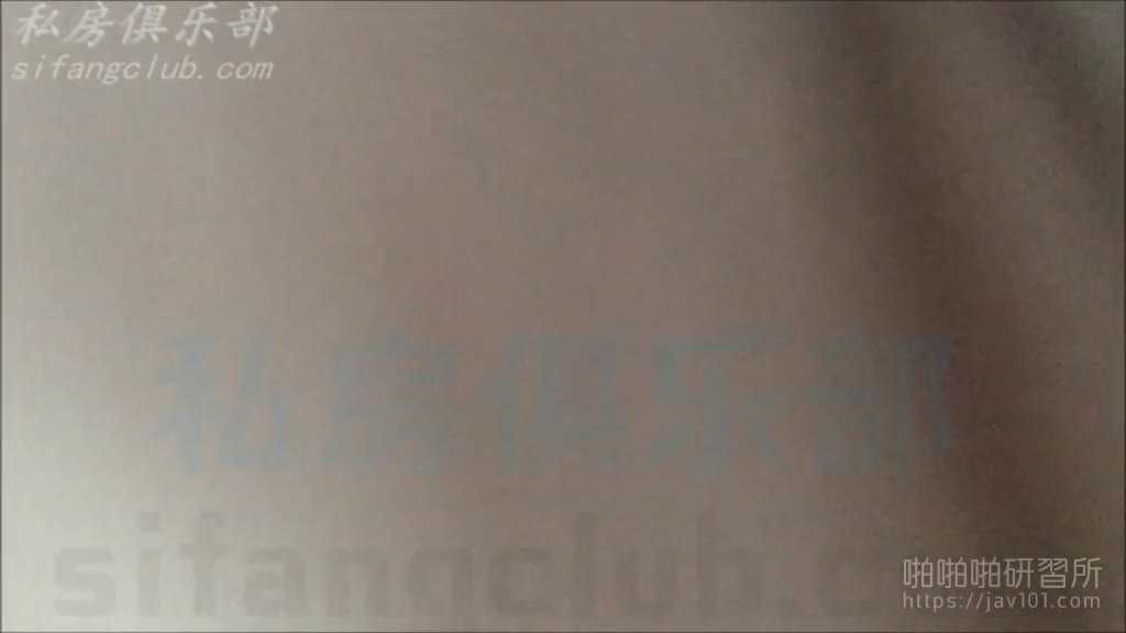 PaliTube - สาวร่านอมควยชู้อยู่ แต่บอกโทรแฟนว่า เสียงจากทีวี