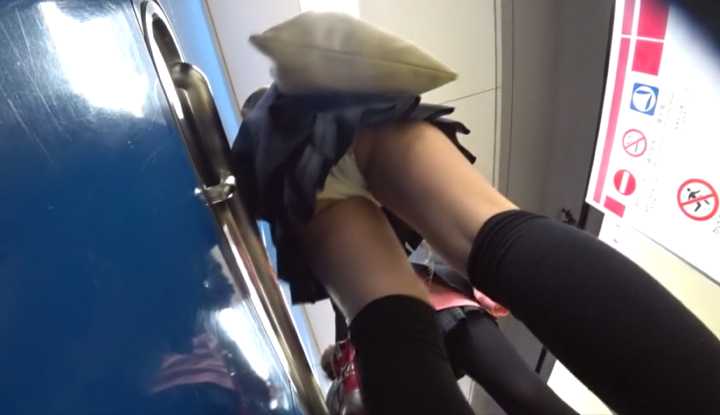 PaliTube - คลิป แอบถ่ายใต้กระโปรงนักเรียนสาวมัธยม 3