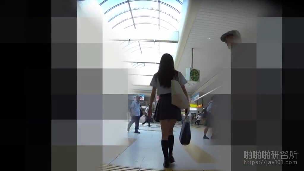 PaliTube - แอบถ่ายใต้กระโปรงสาวมัธยม เห็นกางเกงในชัดๆ 16