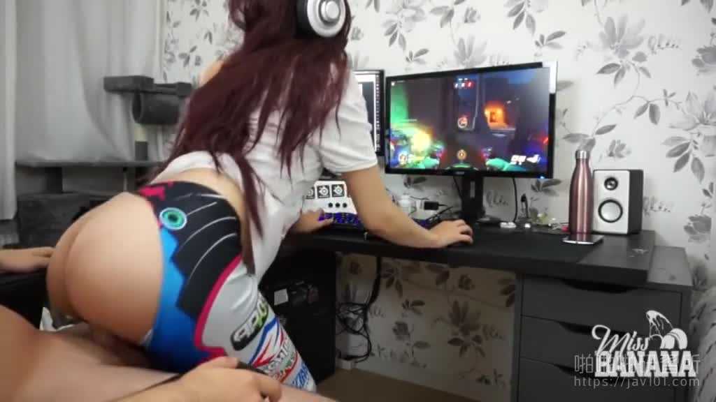 PaliTube - น้องดีว่า ติดเกมกับติดควยเลือกไม่ได้เลยทำพร้อมกันไปเลย