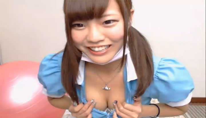 PaliTube - สาวญี่ปุ่นยิ้มหวาน แต่งชุดเมดไลฟ์สดโชว์เสียวหาเงิน173