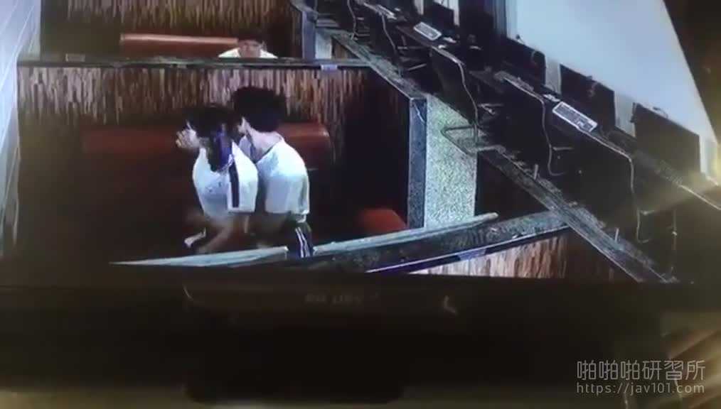 PaliTube - คู่รักวัยใส แอบเย็ดกันในร้านอินเตอร์เน็ต