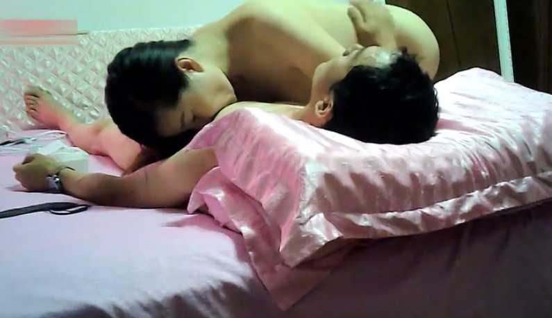 PaliTube - รู้จักเมียชาวบ้านในวงไพ่ เธอเพิ่งหย่ากับผัว ผมก็เลยเสียบเลย