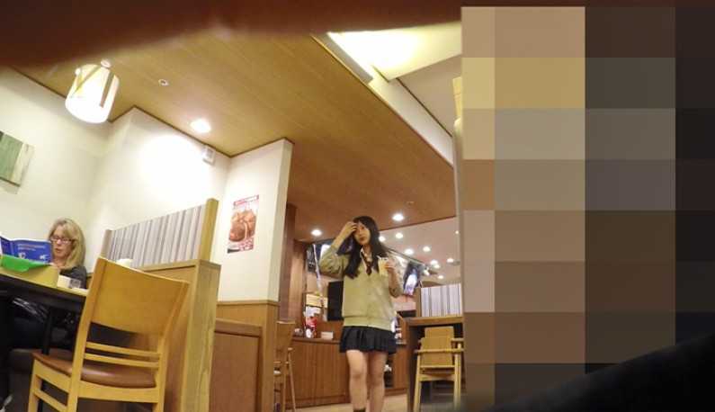 PaliTube - หนุ่มหื่นแอบถ่ายใต้กระโปรงหญิงสาว76