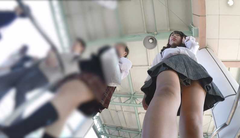 PaliTube - หนุ่มหื่นแอบถ่ายใต้กระโปรงหญิงสาว77
