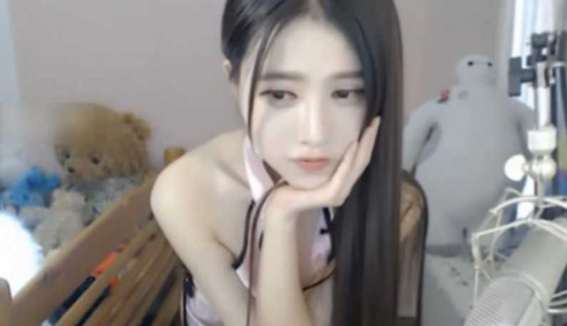 PaliTube - เน็ตไอดอลสุดน่ารักอัดคลิปเด็ดโชว์แฟนคลับVVIP ช่วยตัวเองอย่างเด็ด หน้าตาฟินมาก