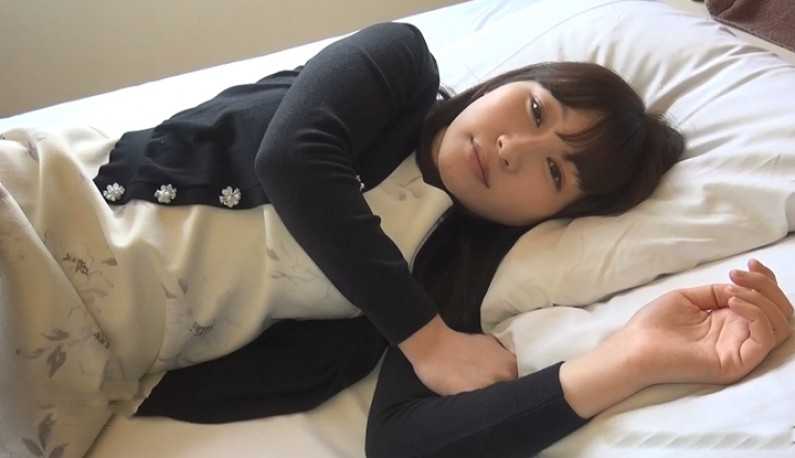 PaliTube - [JAV101คัดเลือก!]สาวหน้าตาสดใสให้ลุงแก่วสำรวจของตัวเอง
