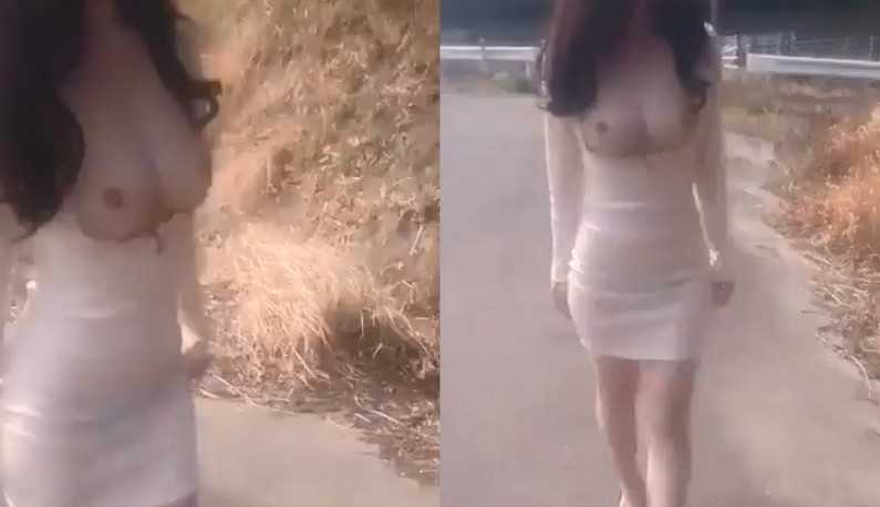 PaliTube - สาวเงี่ยนโชว์นมเดินเล่นๆ