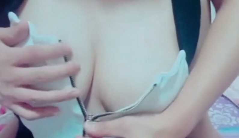 PaliTube - โชว์นมสวยให้ดู