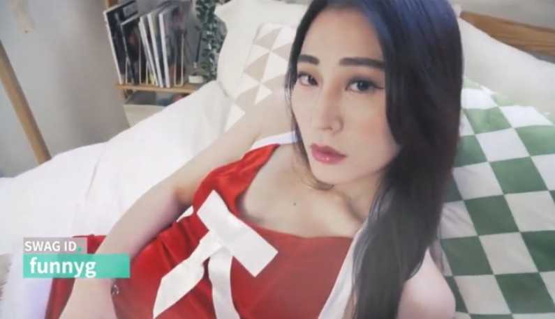 PaliTube - SWAG สาวซานต้าเซ็กซี่ร้องเพลงแห่งวันคริสต์มาส