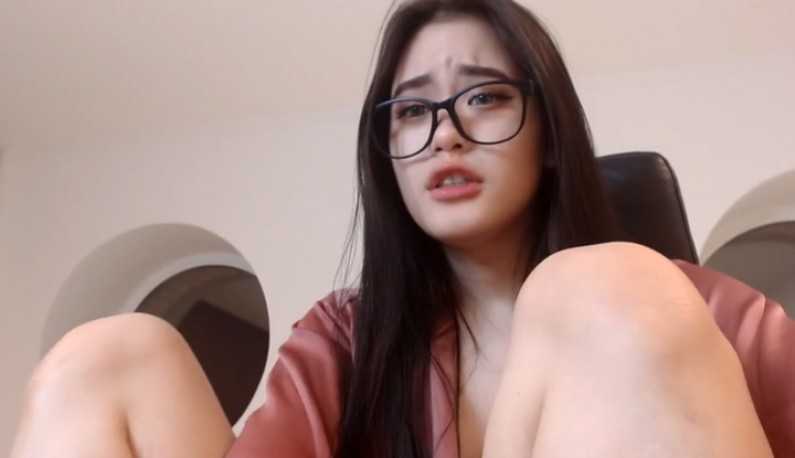 PaliTube - สาวสวยไลฟ์โชว์ลีลาอันเด็ดให้แฟนๆดู ตอนที่ 4