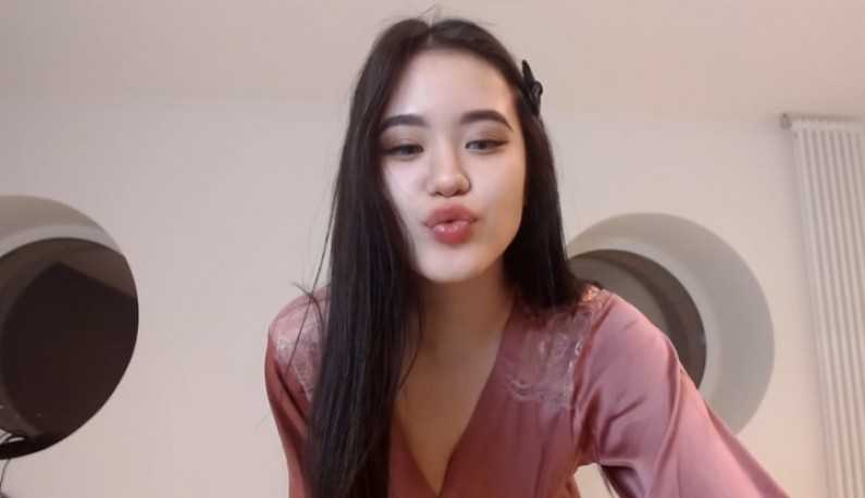 PaliTube - สาวสวยไลฟ์โชว์ลีลาอันเด็ดให้แฟนๆดู ตอนที่ 3