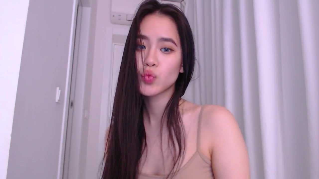 PaliTube - พ่อแม่ไม่อยู่ เปิดไลฟ์โชว์ความร่าน part 4