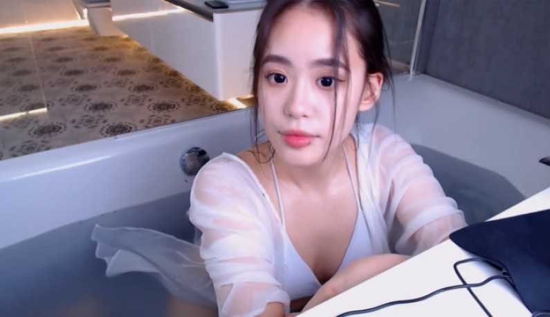 PaliTube - อยากมีคนมาอาบน้ำด้วยกันจัง part 1