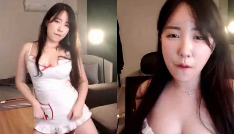 PaliTube - [เกาหลี] เสื้อผ้าคัตติ้งต่ำทำให้หน้าอกแทบหลุด ~ สาวไลฟ์สดถึงกับเต้น!