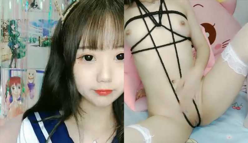 PaliTube - เน็ตไอดอลสาวใส่คอสเพลย์นักเรียนมายั่วชาวเน็ต