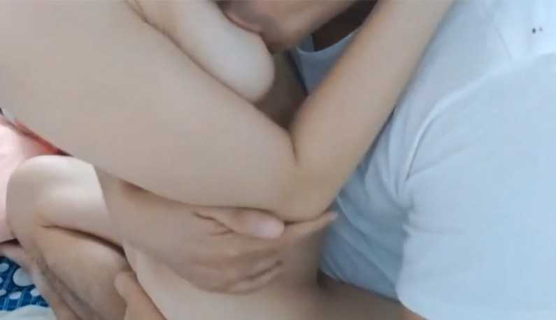 PaliTube - [FC2]แตกในไม่ชอบ ขอแตกที่หน้าอกน้องสาวได้ไหม