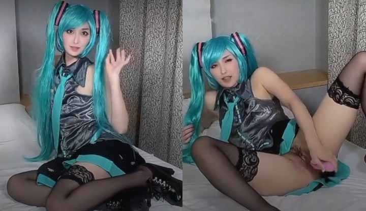 PaliTube - [ไต้หวัน] SWAG mari_wam~ ฉันน่ารักไหม? ซ็อกซี่ฮัทสึเนะมิกุคอสเพลย์ ผมยาวสีน้ำเงิน มาร์กซูเบติ้งและลิ้นลิป~