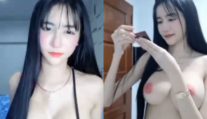 PaliTube - คลิปหลุด สมายด์หยี๋ ไลฟสดโชว์เสียวให้คนดู ถอดชุดบีบนมแล้วเอาควยปลอมมายัดหีเข้าออกรัวๆ