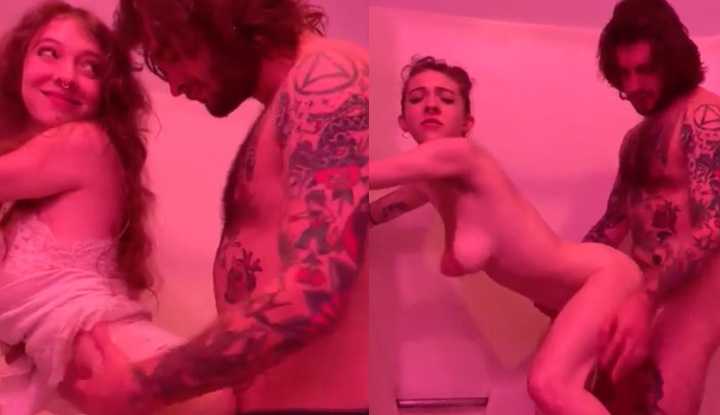 PaliTube - [ฝรั่ง] Cheeky Cherub OnlyFans แกล้งแฟนหนุ่มในห้องน้ำ