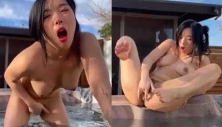 PaliTube - สาวสวยลับๆมือเบียดในอ่างอาบน้ําร้อนกลางแจ้ง