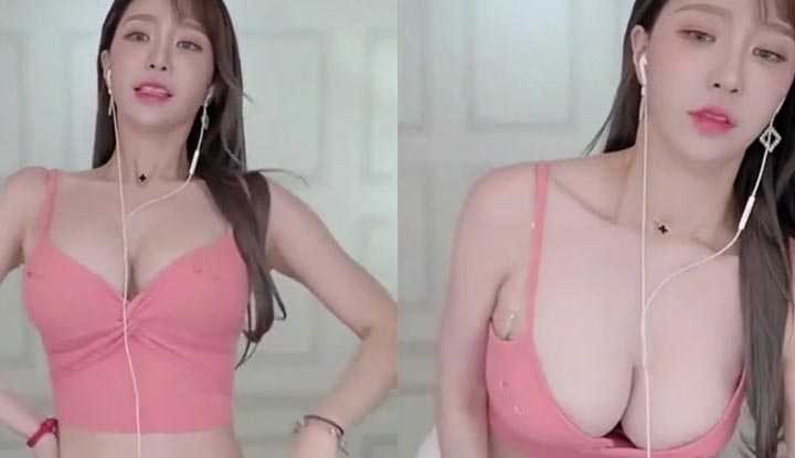 PaliTube - เจ้าหญิงสาวผมยาวกำลังเต้นระบำอย่างร้อนแรง~หน้าอกขาวเนียนของเธอกำลังจะหลุดออกมา