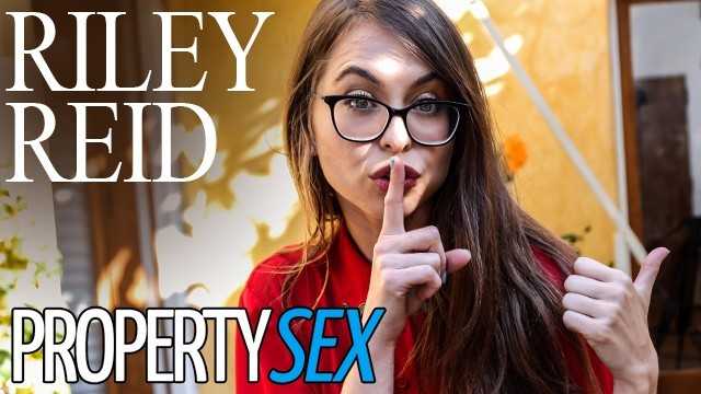 PaliTube - PropertySex - Cool surfer dude bones insanely good-looking landlady