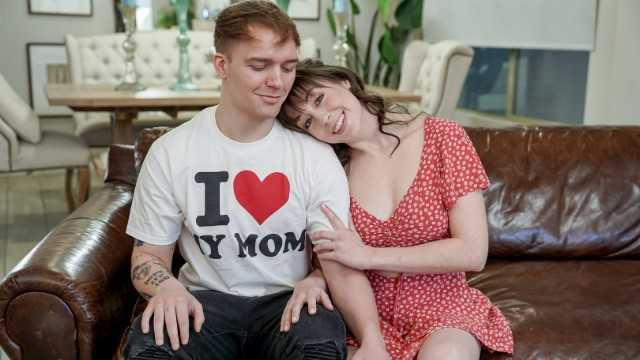 PaliTube - MYLF - คุณแม่สวย Jenna Noelle ให้ลูกสะใภ้ทำร้ายเธออย่างหนักและปล่อยให้เขาส่งน้ำอสุจิของเขาเข้าไปในตัวเธอ
