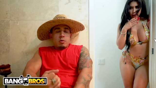 PaliTube - BANGBROS - Gardener Bruno Dickemz Fucks Latina Pornstar Valerie Kay
