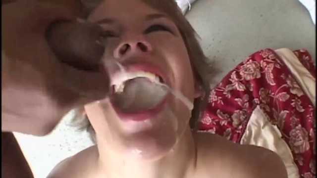 PaliTube - Claire Robbins  โดนรุมโทรม น้ำกามล้นปาก