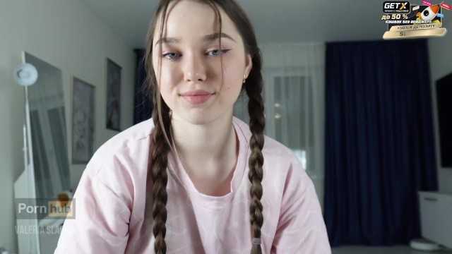 PaliTube - My stepsister likes reading books and anal  sex- Valeria Sladkih